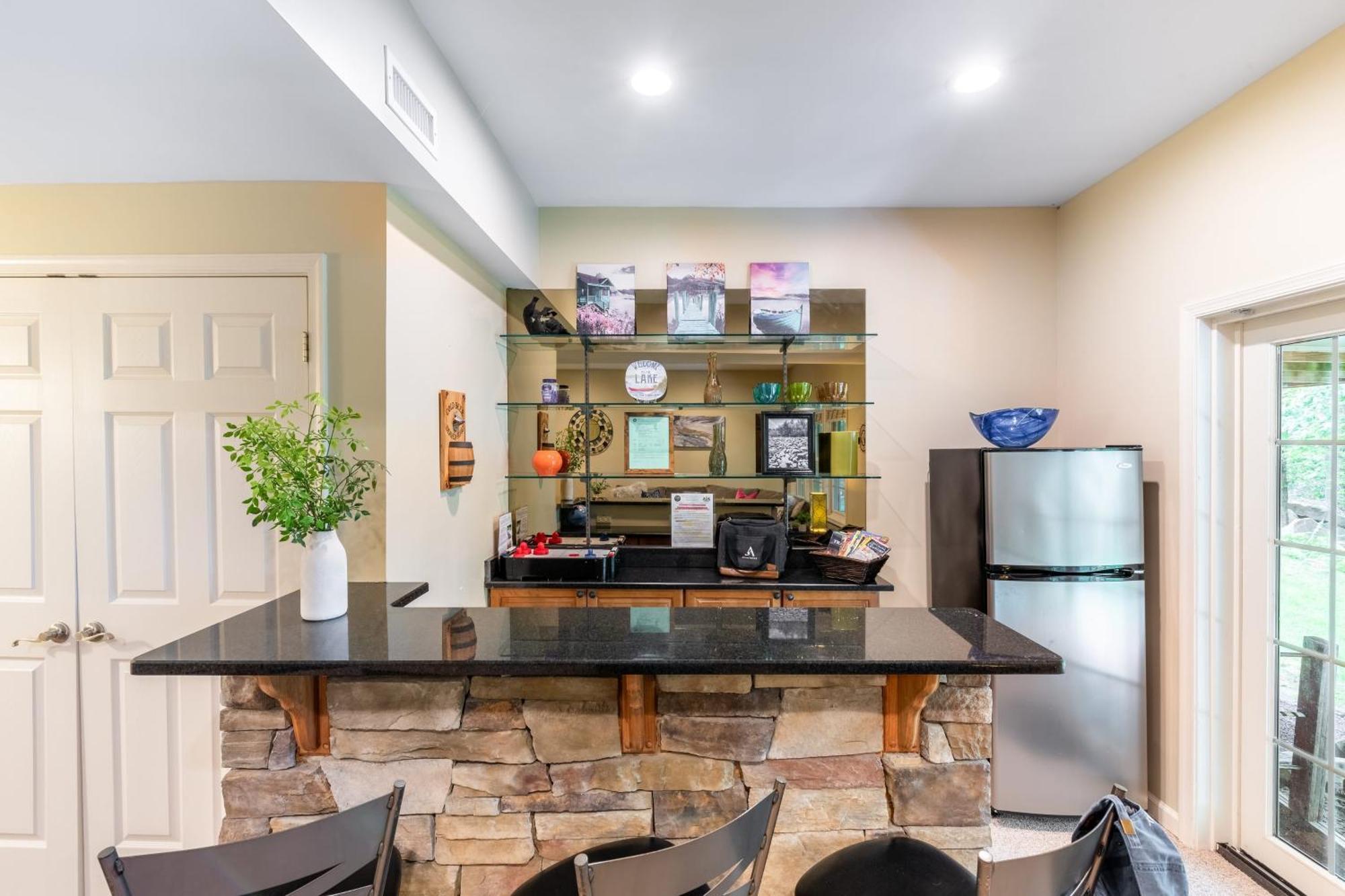 Highland Hideaway By Avantstay Group Poconos Retreat W Patio Game Room Лейк Хармъни Екстериор снимка